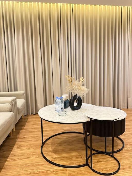 Apartment فاخرة بحي الملقا-almalga Skyline Spacious Aprt *